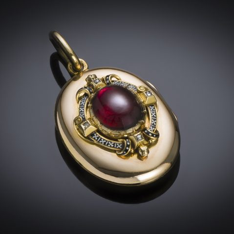 Pendentif émaillé grenat diamants époque Napoléon III (3,80 cm x 2,60 cm)