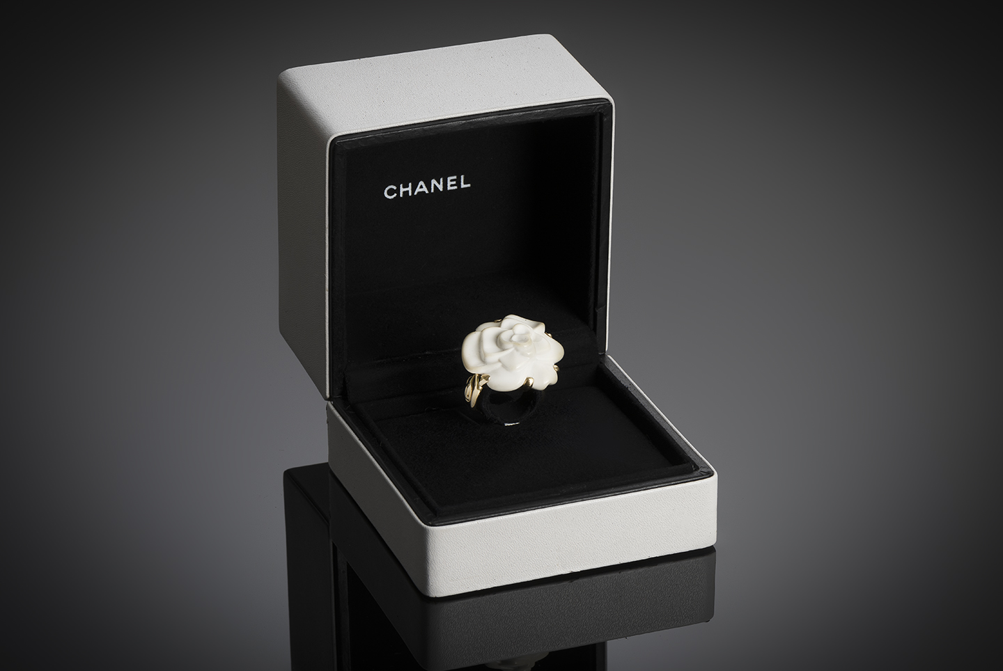 Bague Chanel Camélia (taille 53)-2