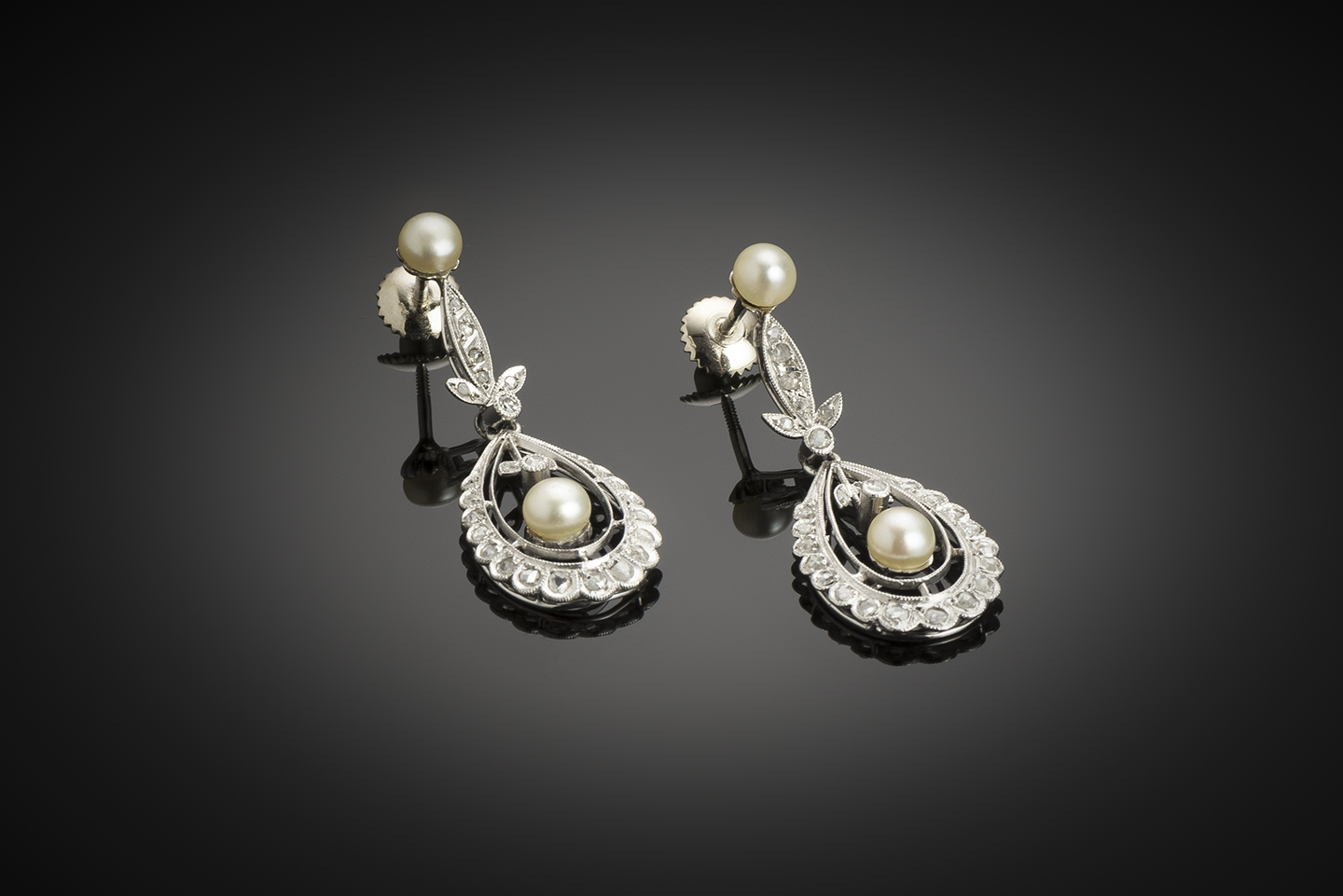 Boucles d’oreilles Belle Époque (début XXe siècle) perles et diamants-1