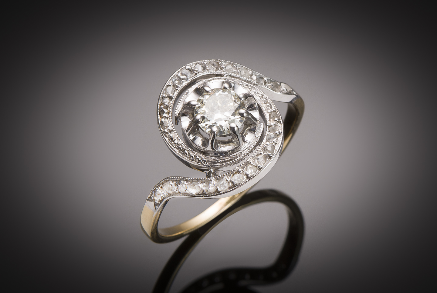 Bague « tourbillon » début XXe siècle diamants (1 carat)-1