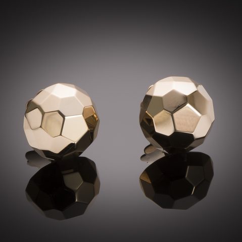 Boucles d’oreilles vers 1940 en or (diamètre 1,4 cm)