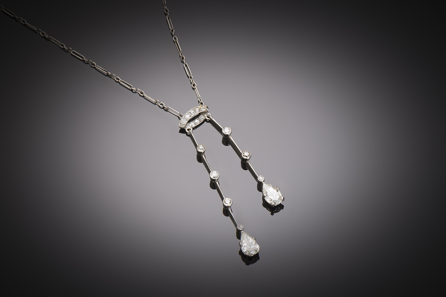 Collier dit négligé Art Déco diamants poire (1,60 carat)-1