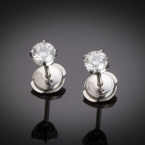 Boucles d’oreilles diamants (1 carat – Certificats GIA – Blanc exceptionnel +)
