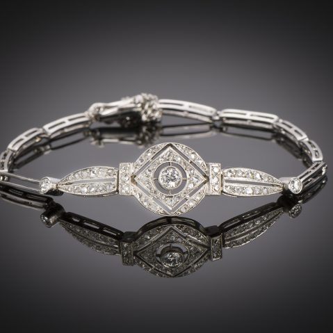 Bracelet Art déco diamants. Travail français vers 1930.