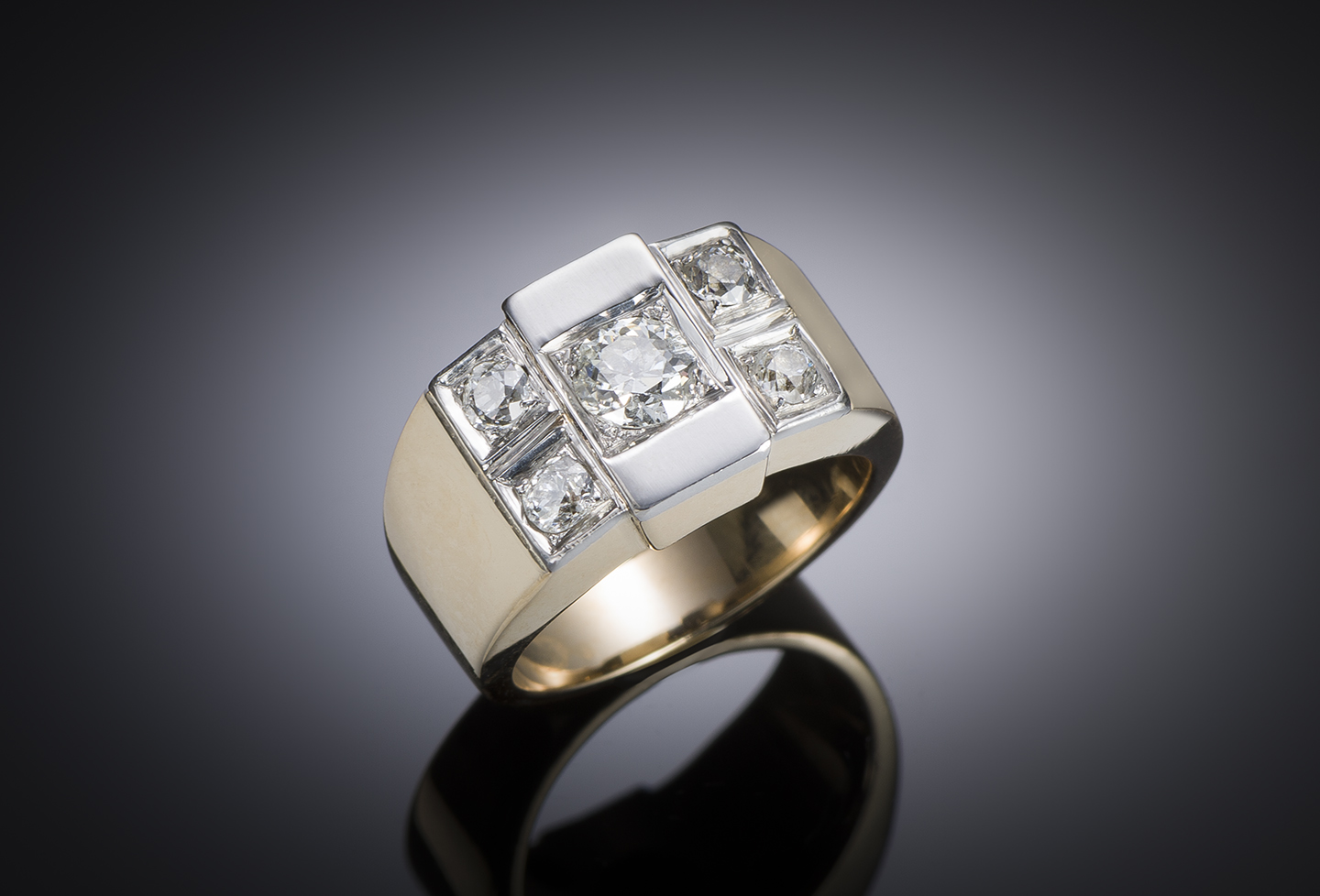 Bague moderniste vers 1935 diamants (1,10 carat)-1