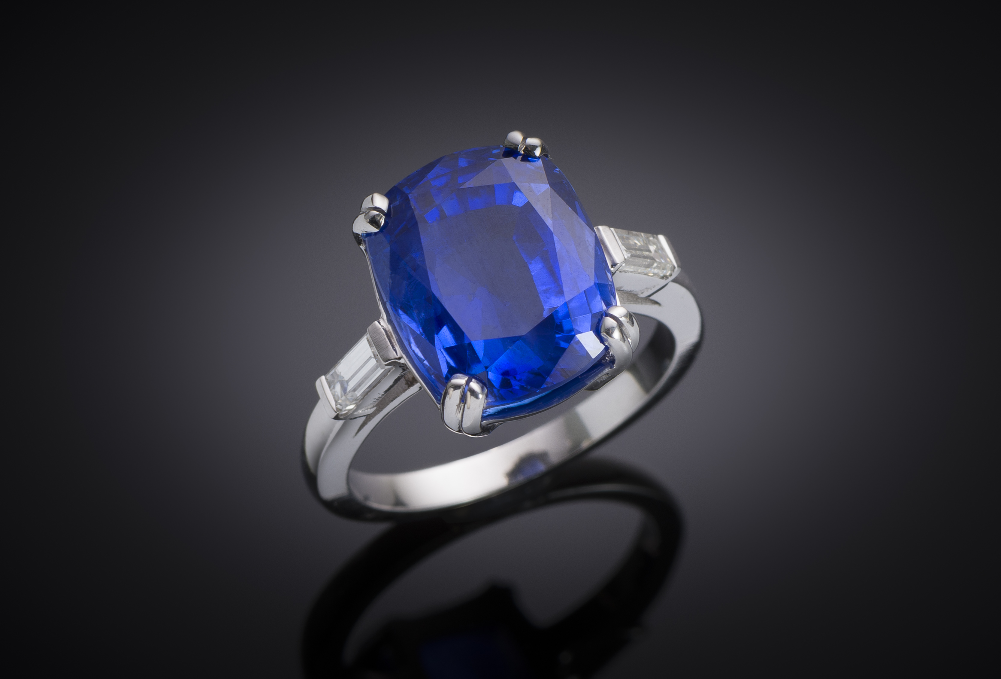 Bague saphir naturel non chauffe de 10 08 carats certificat laboratoire diamants baguette Apres 1970 Bagues Bijoux saphirs Catalogue