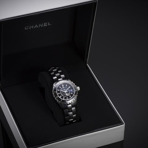 Montre Chanel J12 diamants
