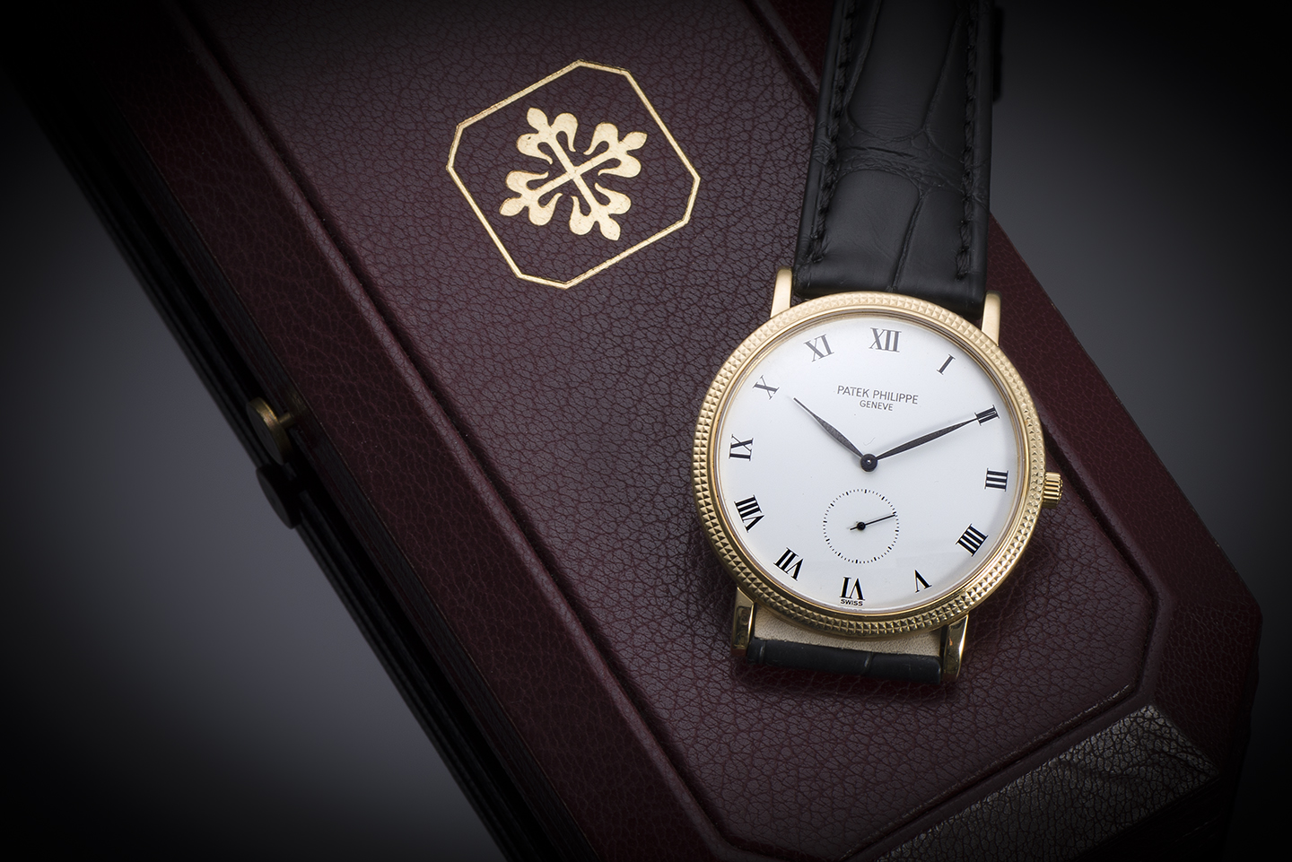 Montre Patek Philippe Calatrava « Clous de Paris » or-1
