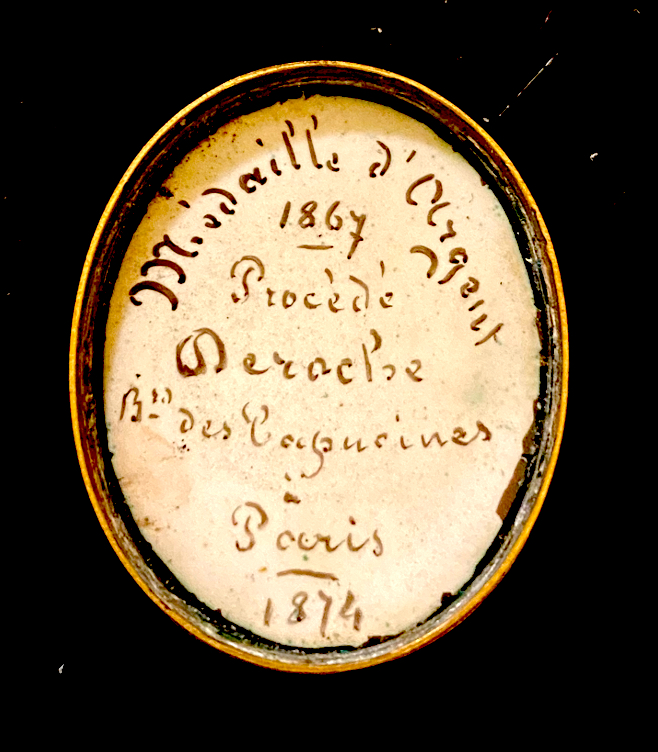 Pendentif ouvrant diamants avec un portait émaillé (procédé Deroche). Bijou de sentiment avec lettre M symbolisant l’amour daté de 1874.-3