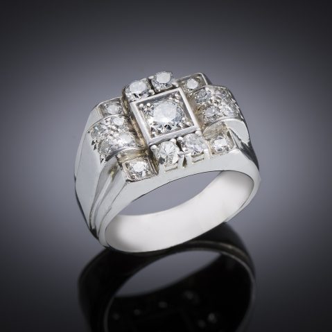 Bague moderniste vers 1935 diamants (1,3 carat)