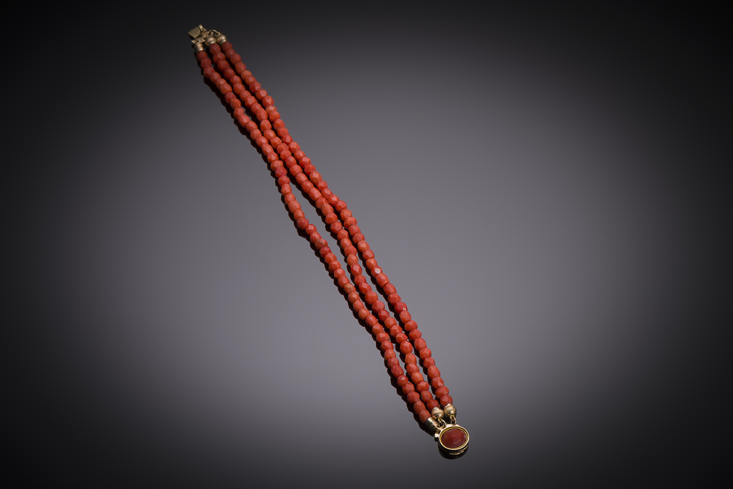 Bracelet corail début XIXe siècle (poinçon : coq)-1