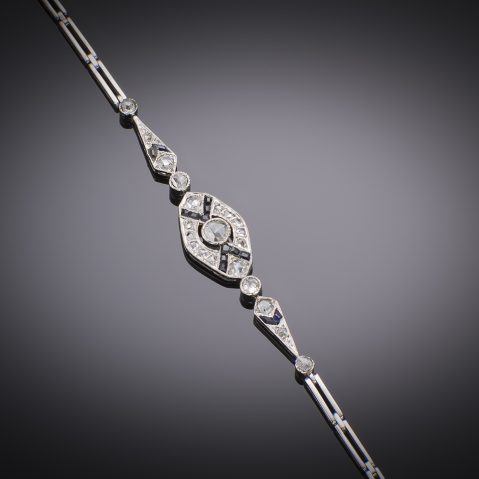 Bracelet Art déco diamants et saphirs calibrés. Travail français vers 1925.