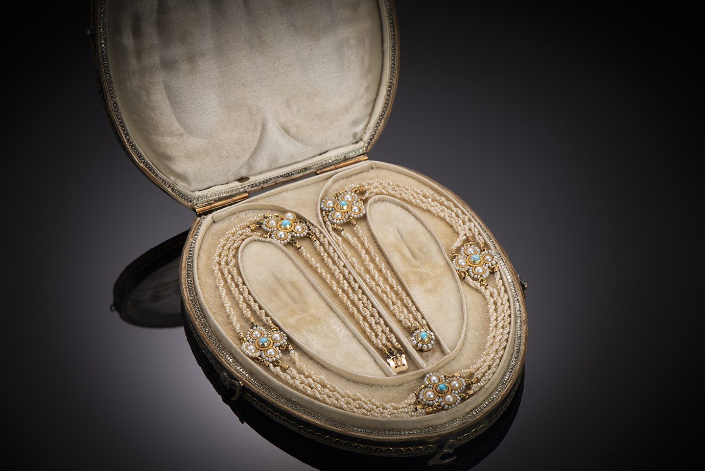 Collier perles fines turquoises vers 1840 dans son écrin d’origine
