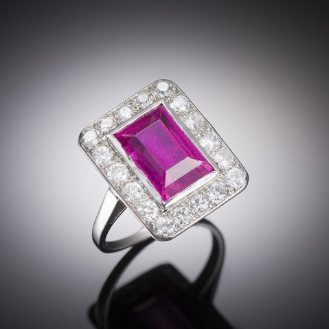 Bague vintage rubellite (7 carats) diamants en platine