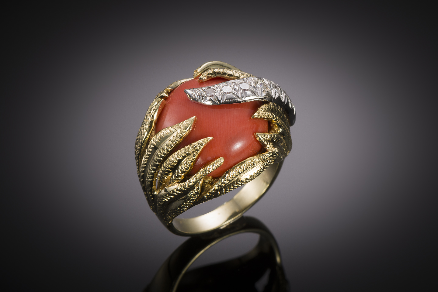 Bague vintage corail et diamants vers 1960 – 1970-1