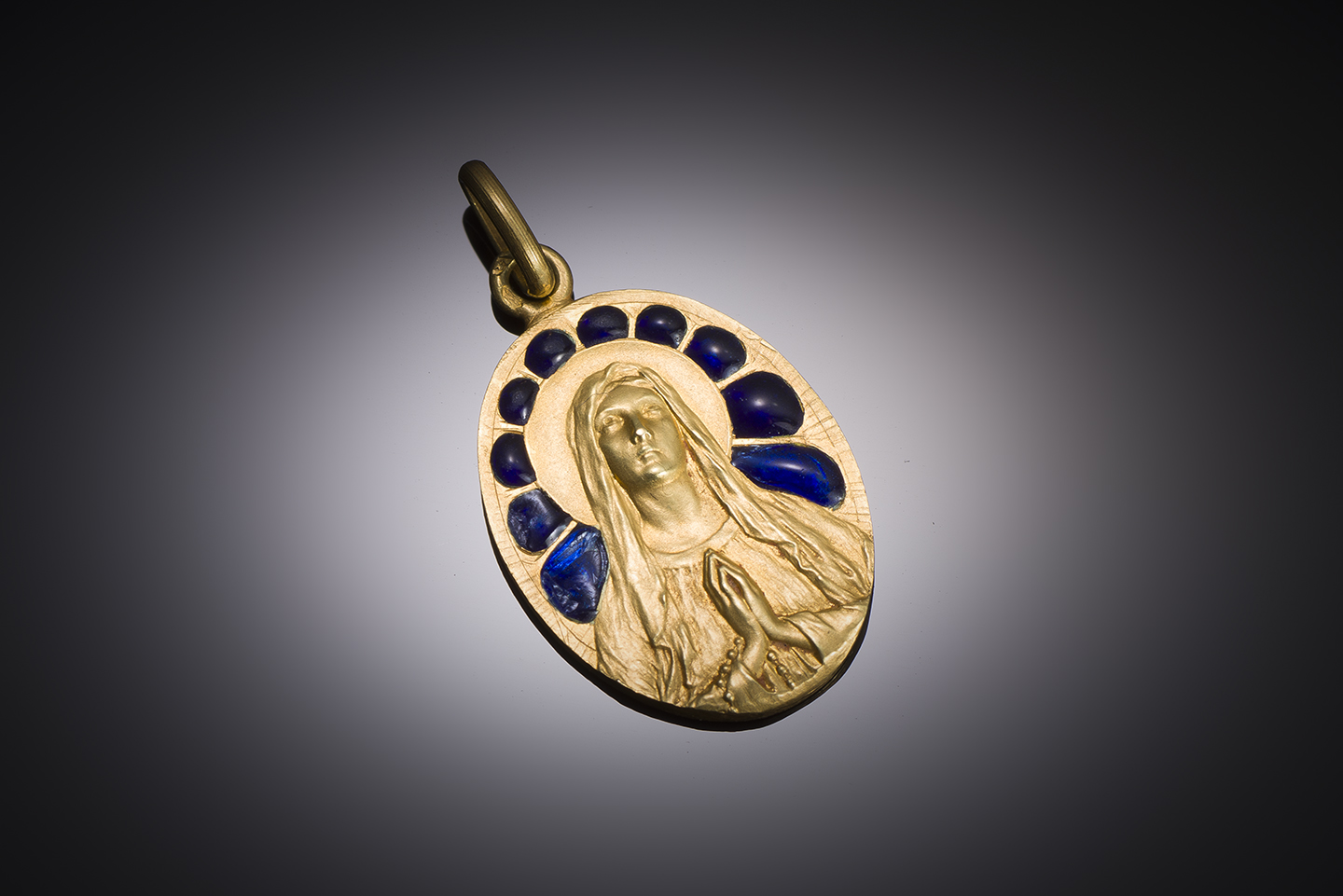 Médaille émaillée ovale début XXe siècle-1