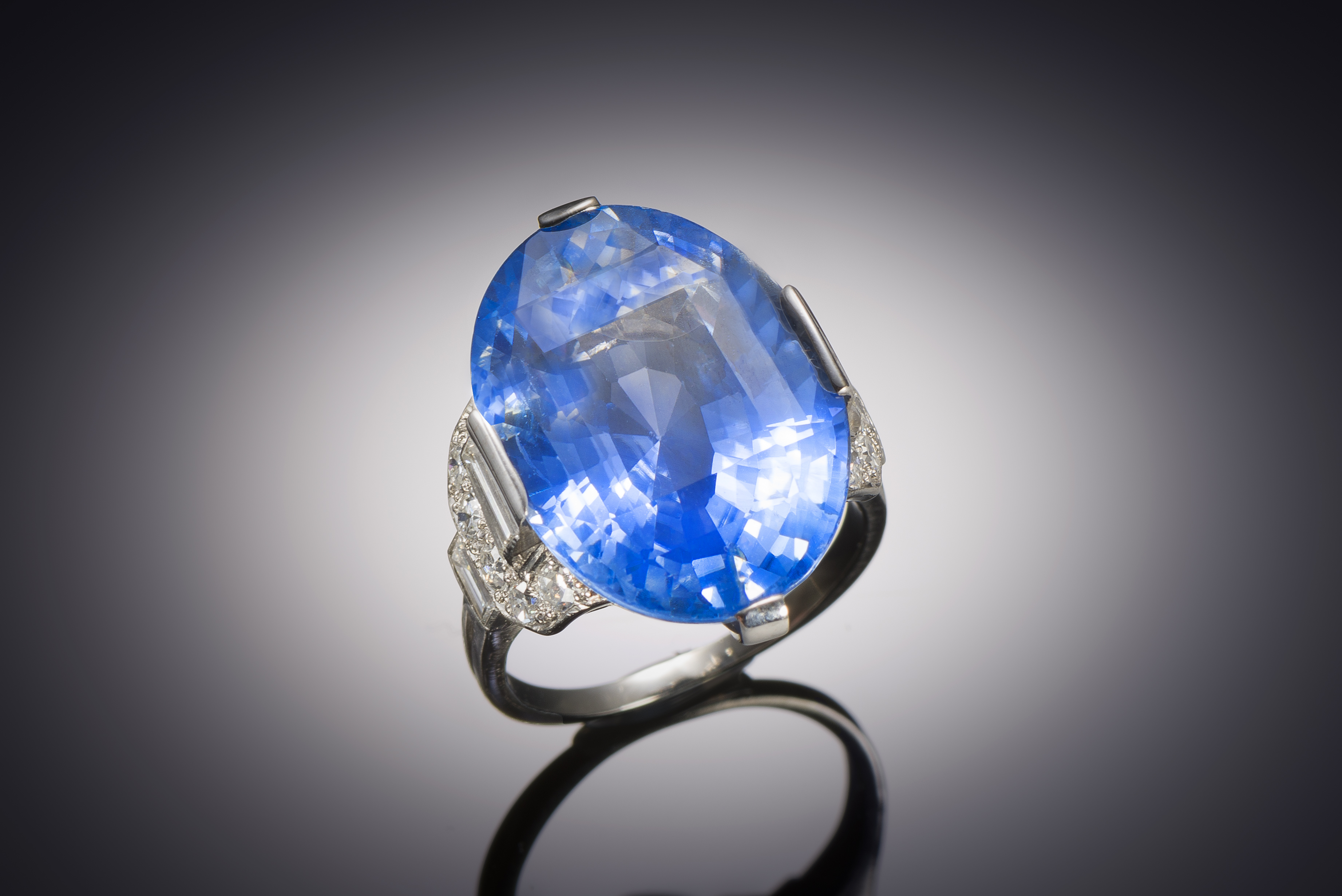 Bague Art déco saphir non chauffé de 17,99 carats (certificat laboratoire) et diamants-1