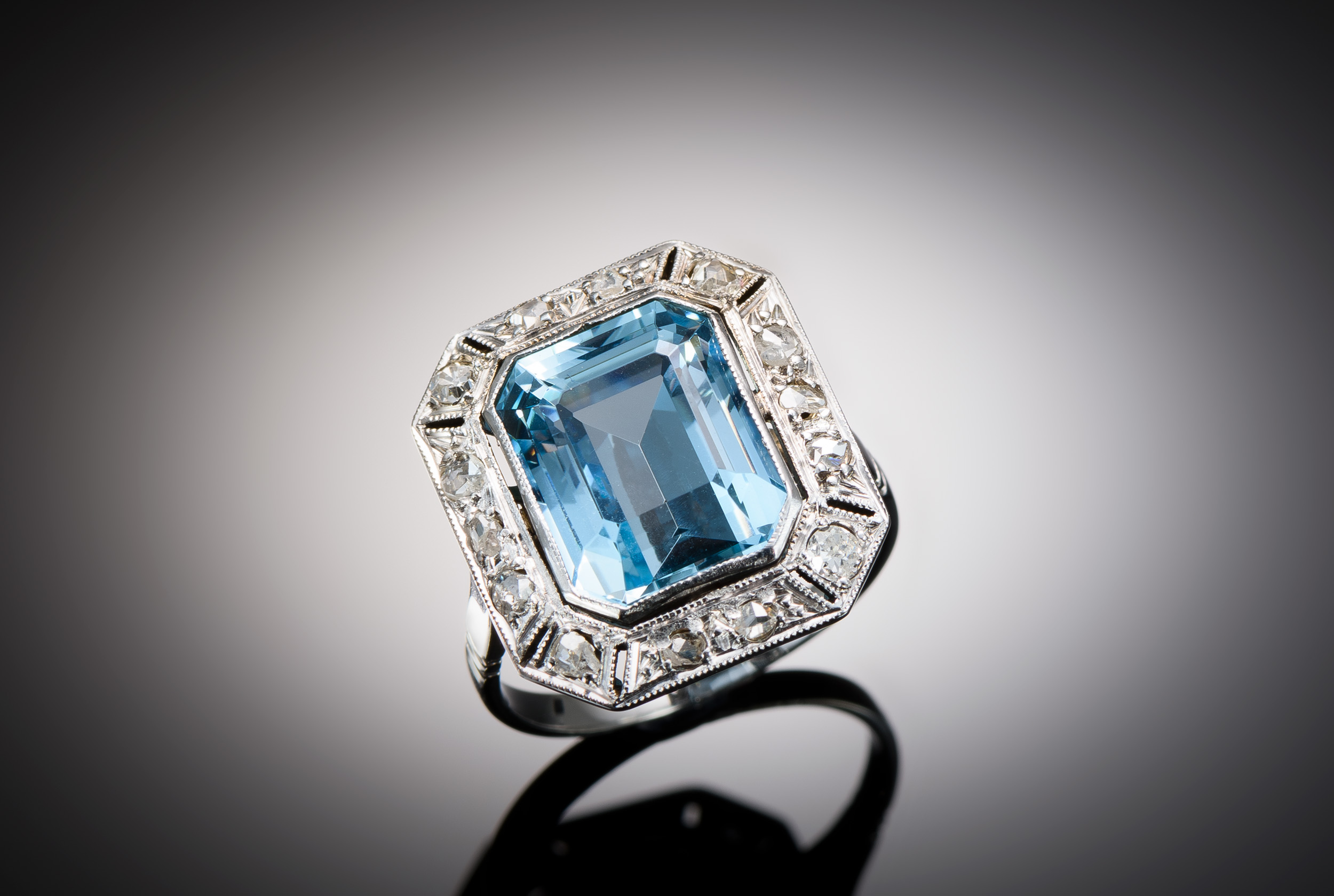 Bague Art Déco aigue-marine (5 carats) et diamants-1