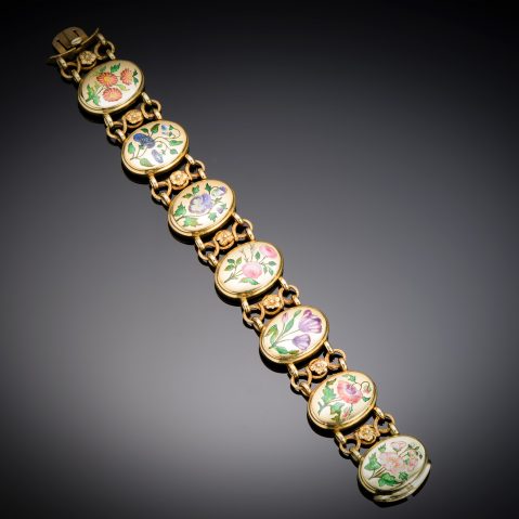 Bracelet émaillé à motifs floraux. Travail français d’Alexis Payen et Eugène Soibinet à Paris vers 1850 – 1860.