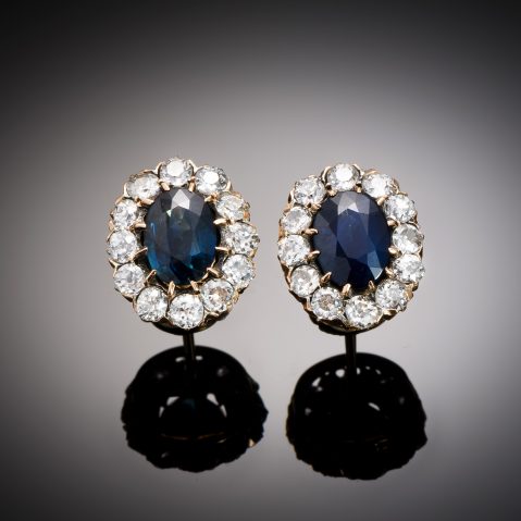 Boucles d’oreilles début XXe siècle saphirs (3 carats) et diamants taille ancienne (1,40 carat)