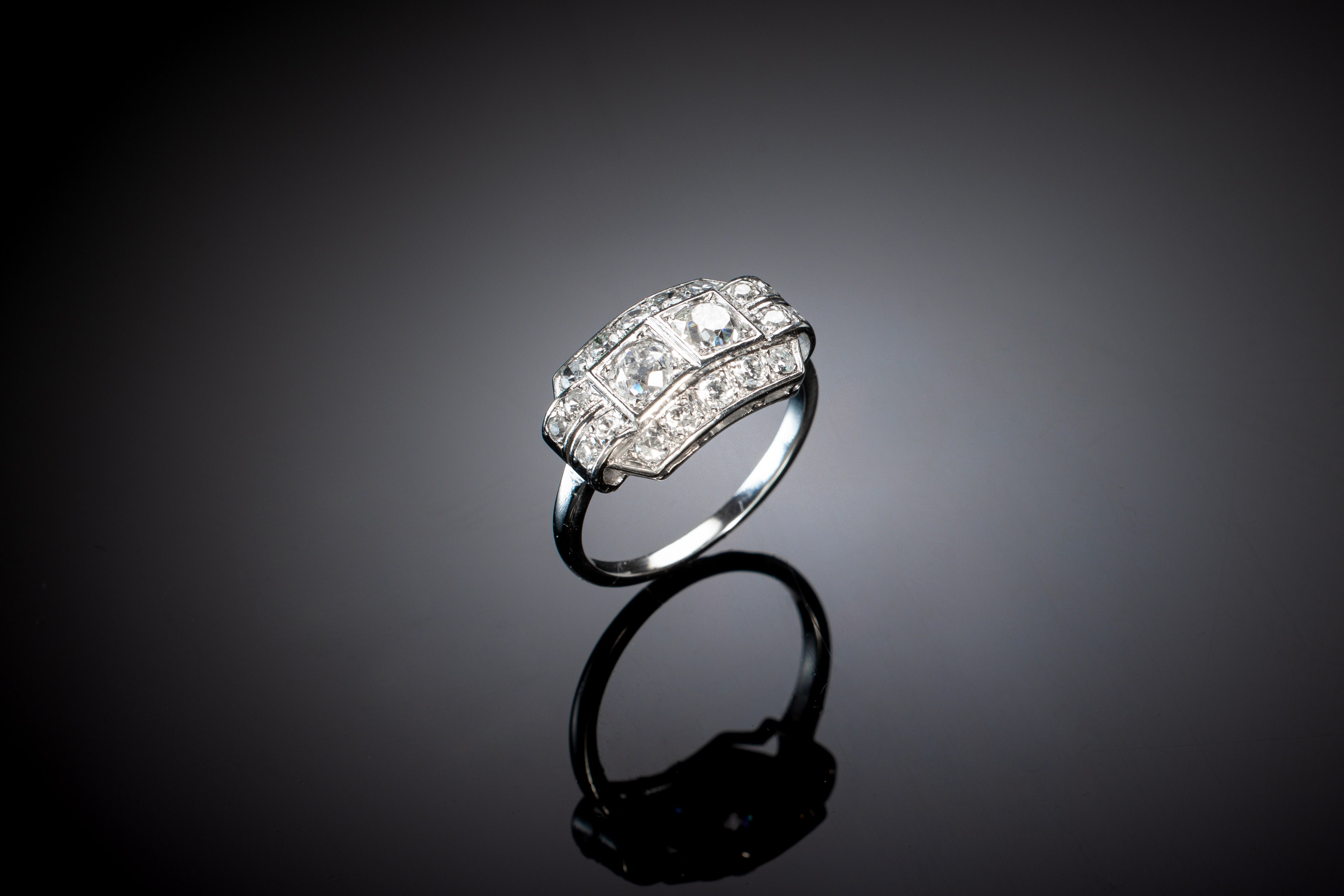 Bague diamants Art Déco en platine-1
