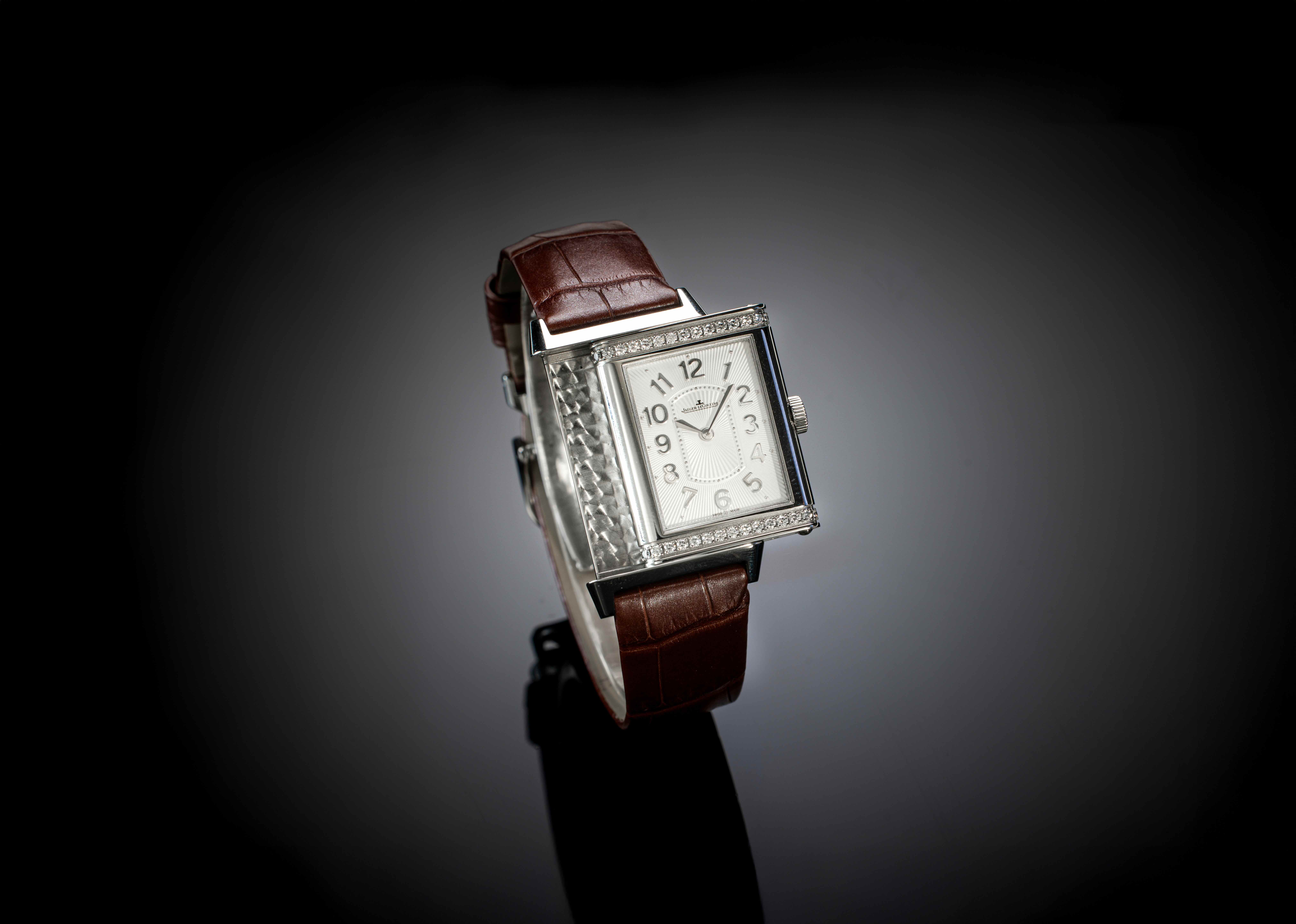 Montre Jaeger-LeCoultre Reverso Lady Grande Taille Ultra Thin diamants mécanique-1