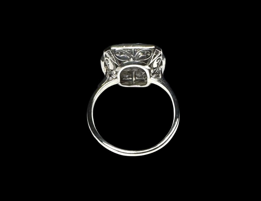 Bague Art déco diamants (1,80 carat). Travail français vers 1930.-2
