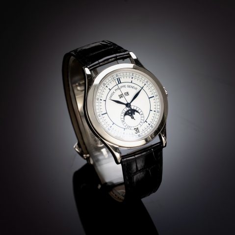 Montre Patek Philippe Quantième Annuel automatique en or gris avec extrait d’archives