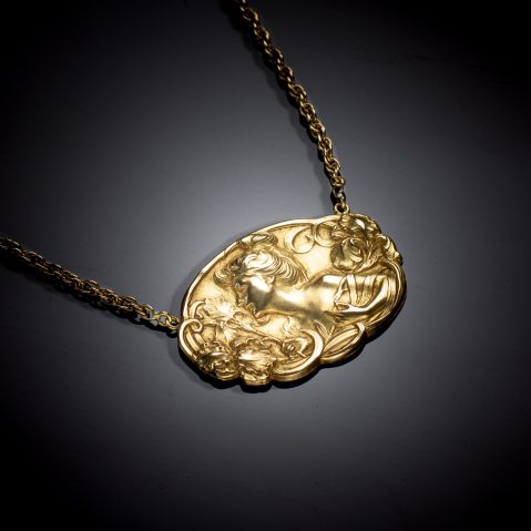 Collier Art nouveau. Travail français vers 1900.
