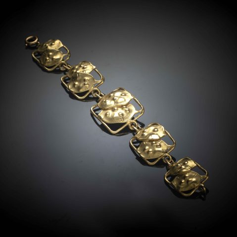 Bracelet signé Arnould aux motifs floraux de lunaire annuelle (monnaie-du-pape)