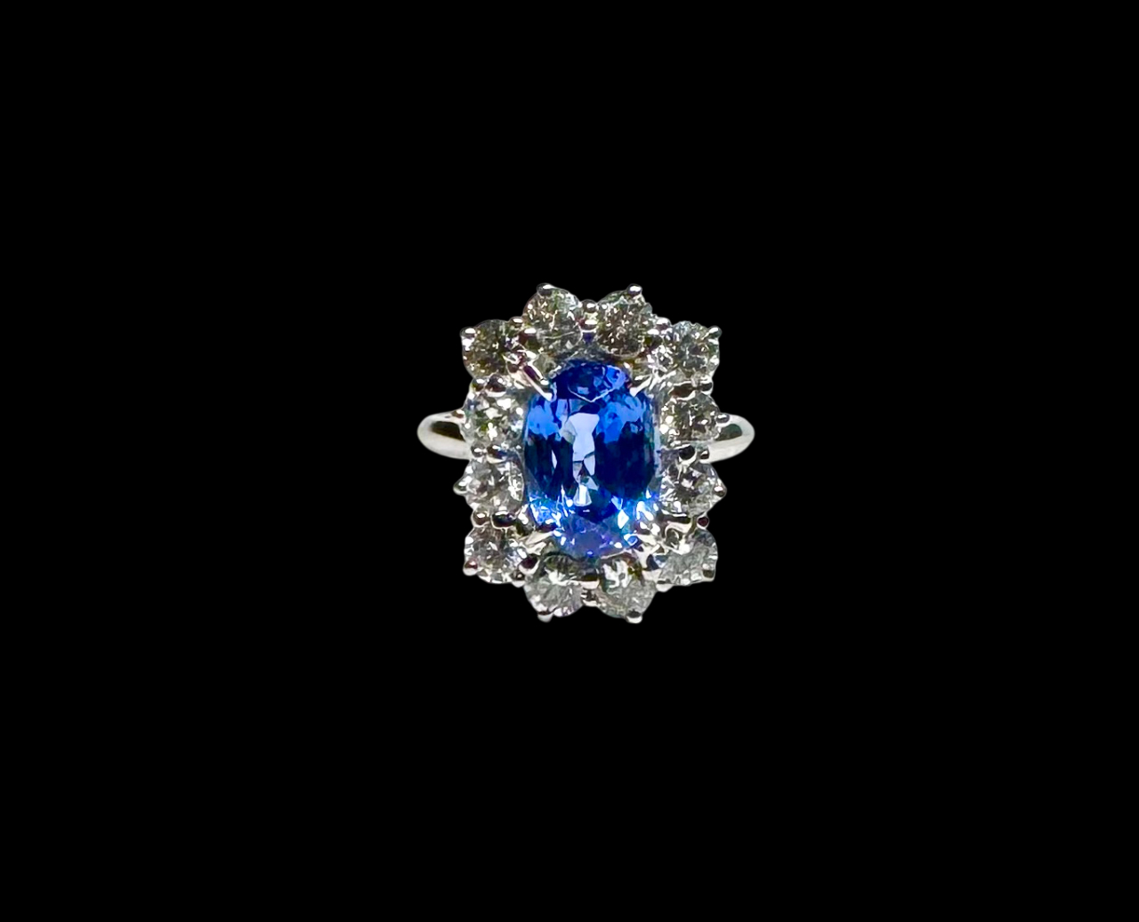 Bague vintage saphir naturel, non chauffé de 4,34 carats (certificat laboratoire) et diamants brillant (1,60 carat)-2