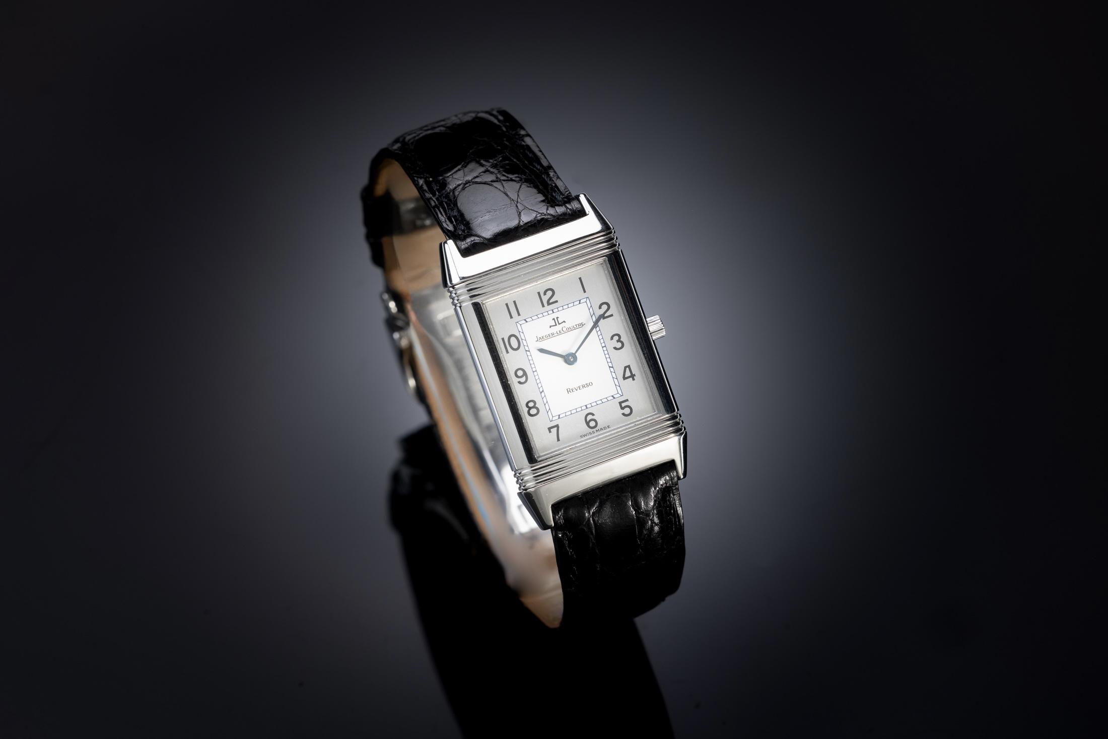 Montre Jaeger-LeCoultre Reverso classique acier mouvement mécanique-1