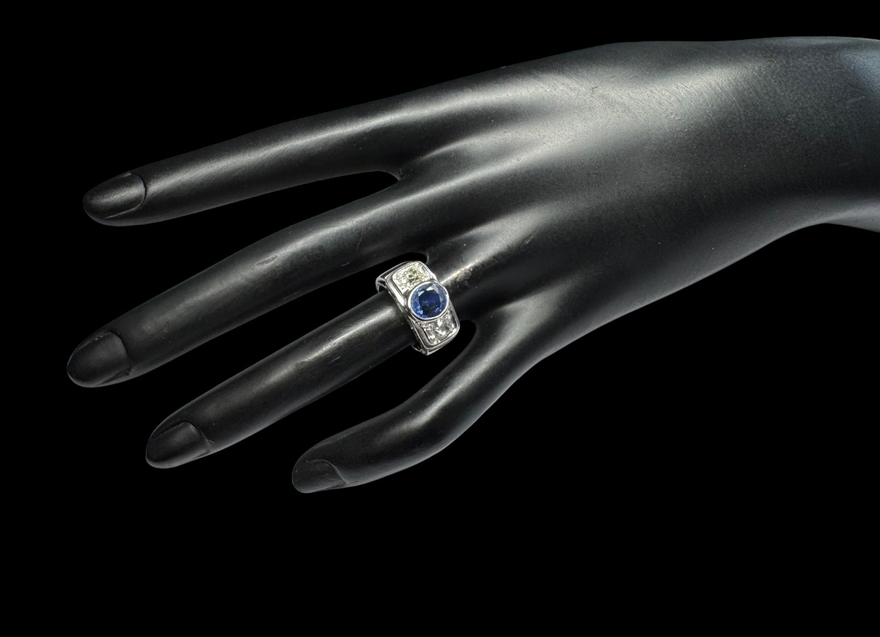 Bague Art déco saphir naturel non chauffé de 2,47 carats (certificat laboratoire) et diamants. Travail français vers 1935.-2