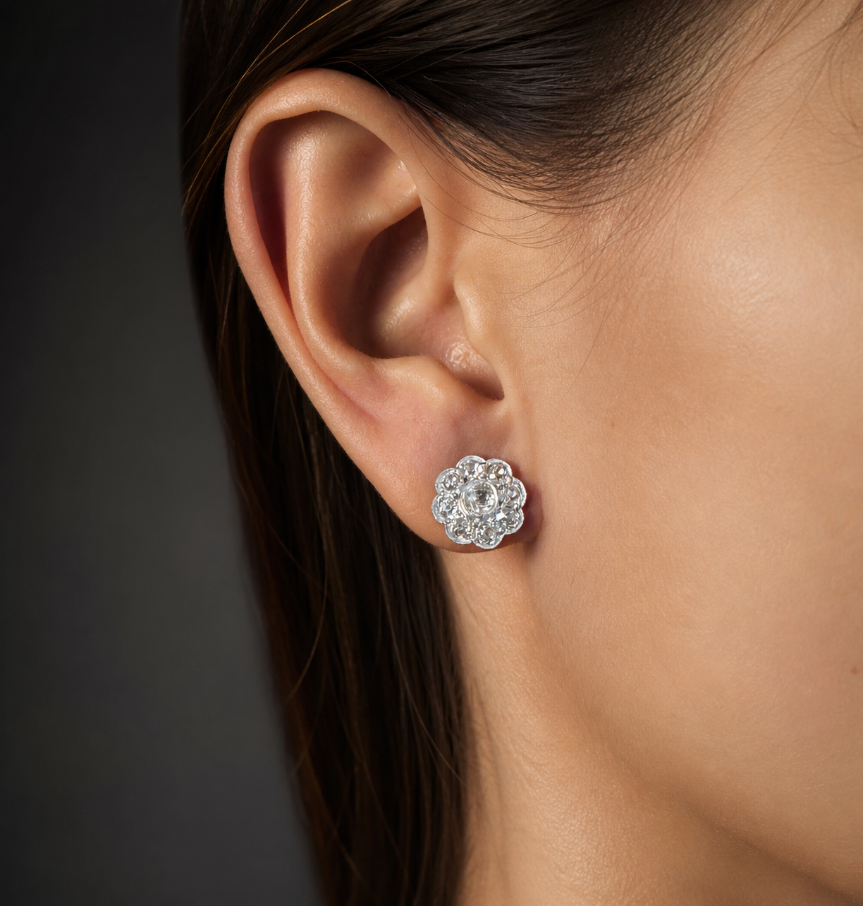 Boucles d’oreilles à motif floral, début du XXe siècle (1900–1920), diamants taille ancienne (2 carats)-3