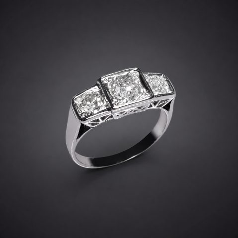 Bague Art déco trilogie diamantsBague Art déco trilogie diamants (1,10 carat)