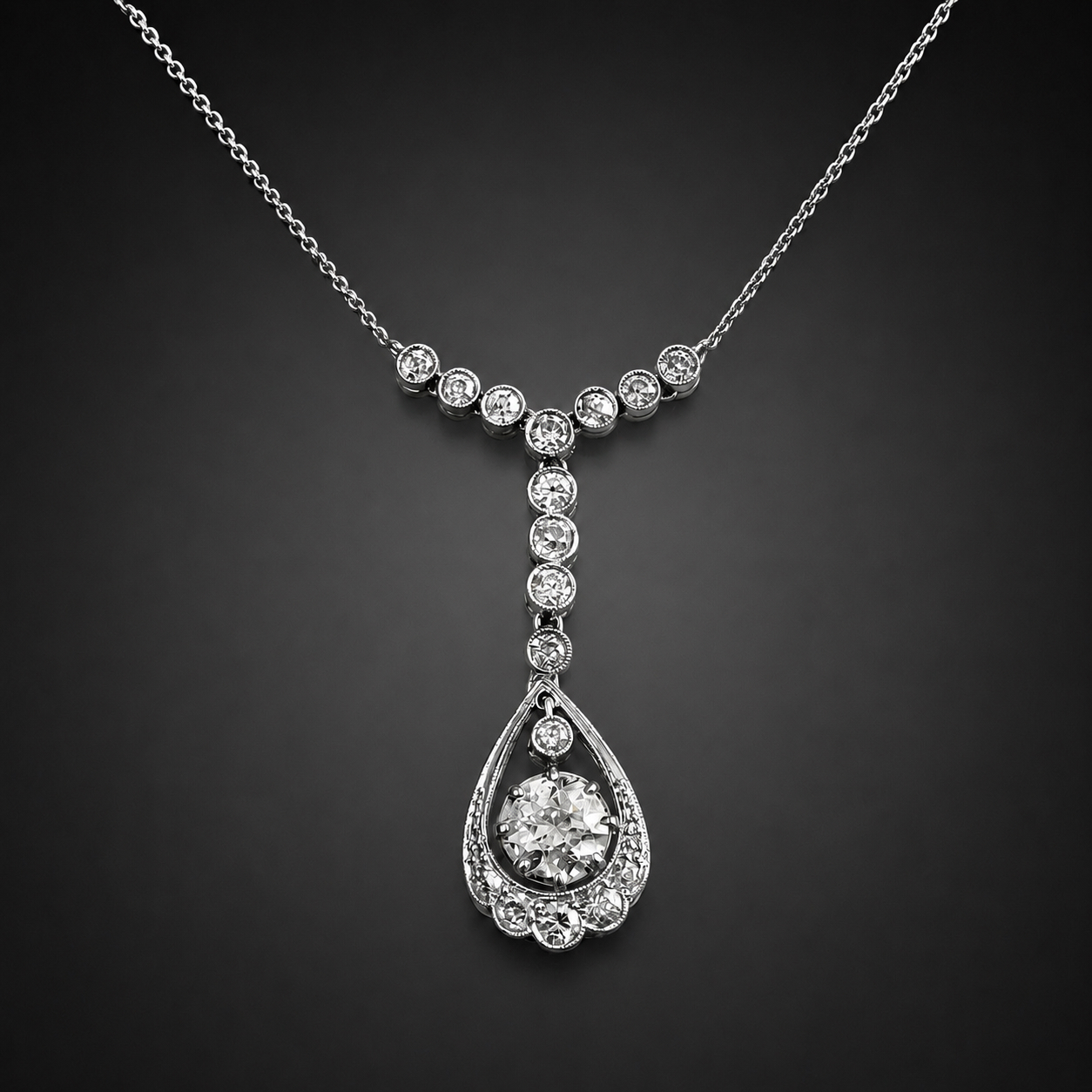 Collier Art Déco diamants. Travail français vers 1930.-1