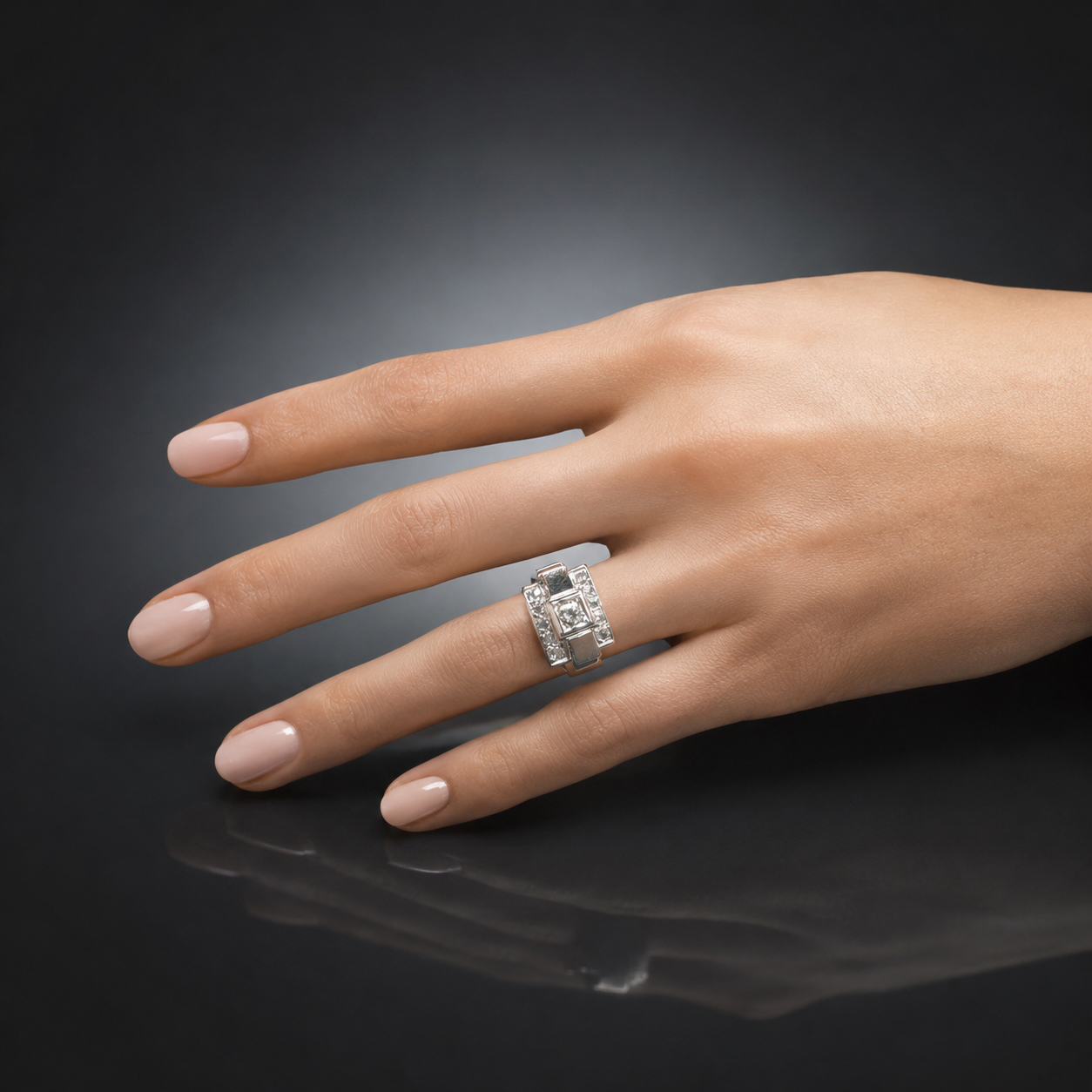 Bague Art déco diamants. Travail français vers 1935.-2