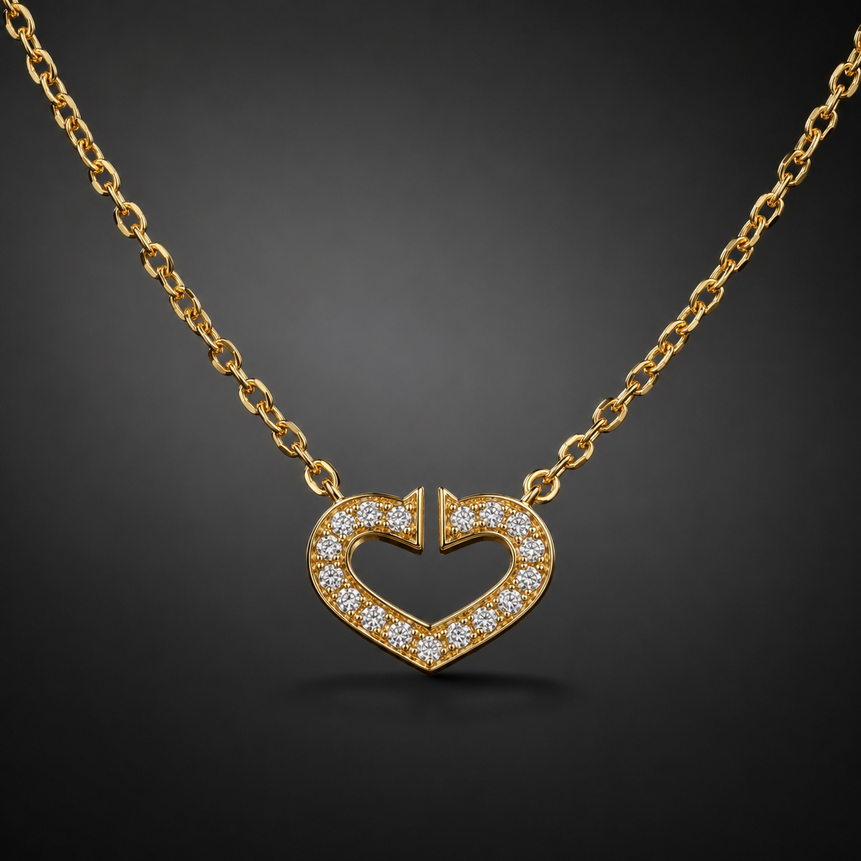 Collier C de Cartier en or jaune et diamants-1