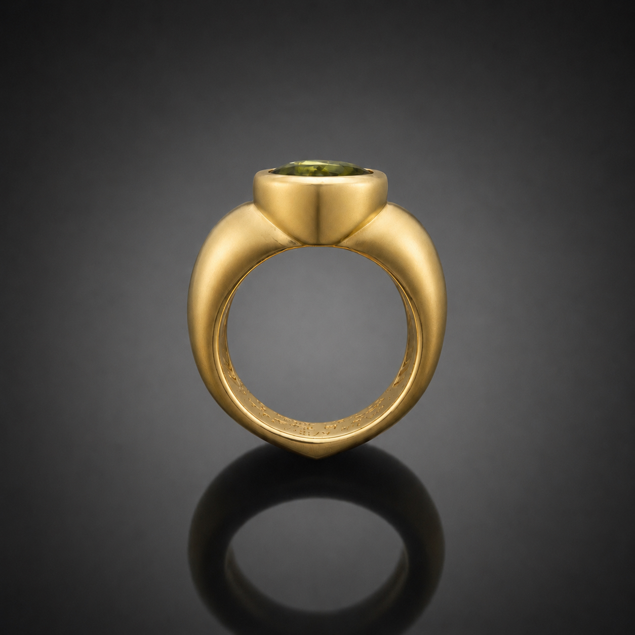 Bague Piaget péridot en or (15,10 grs)-2