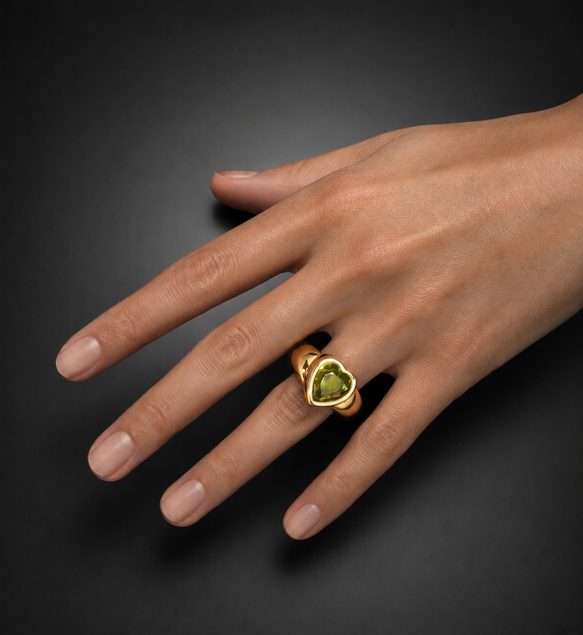Bague Piaget péridot en or (15,10 grs)-3