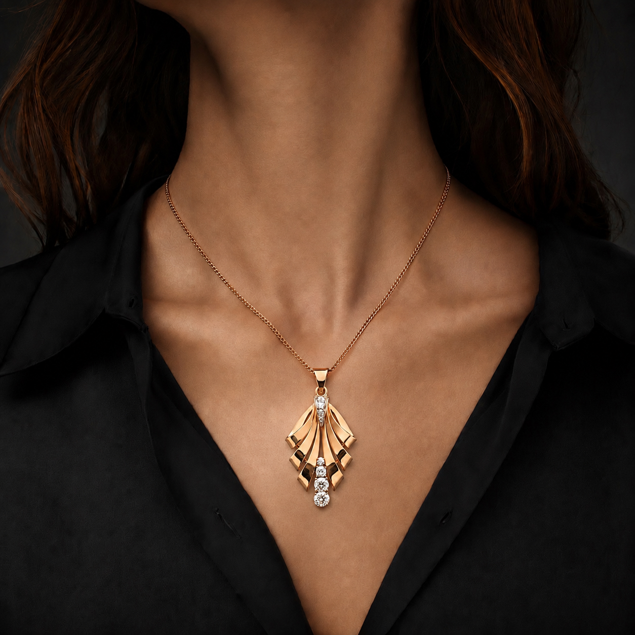 Pendentif diamants taille ancienne (1,10 carat). Travail français vers 1940.-2