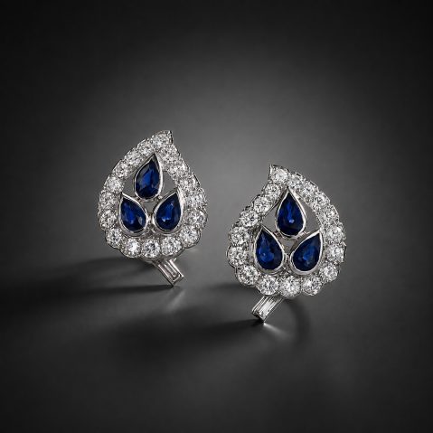 Boucles d’oreilles vintage « feuilles » saphirs et diamants