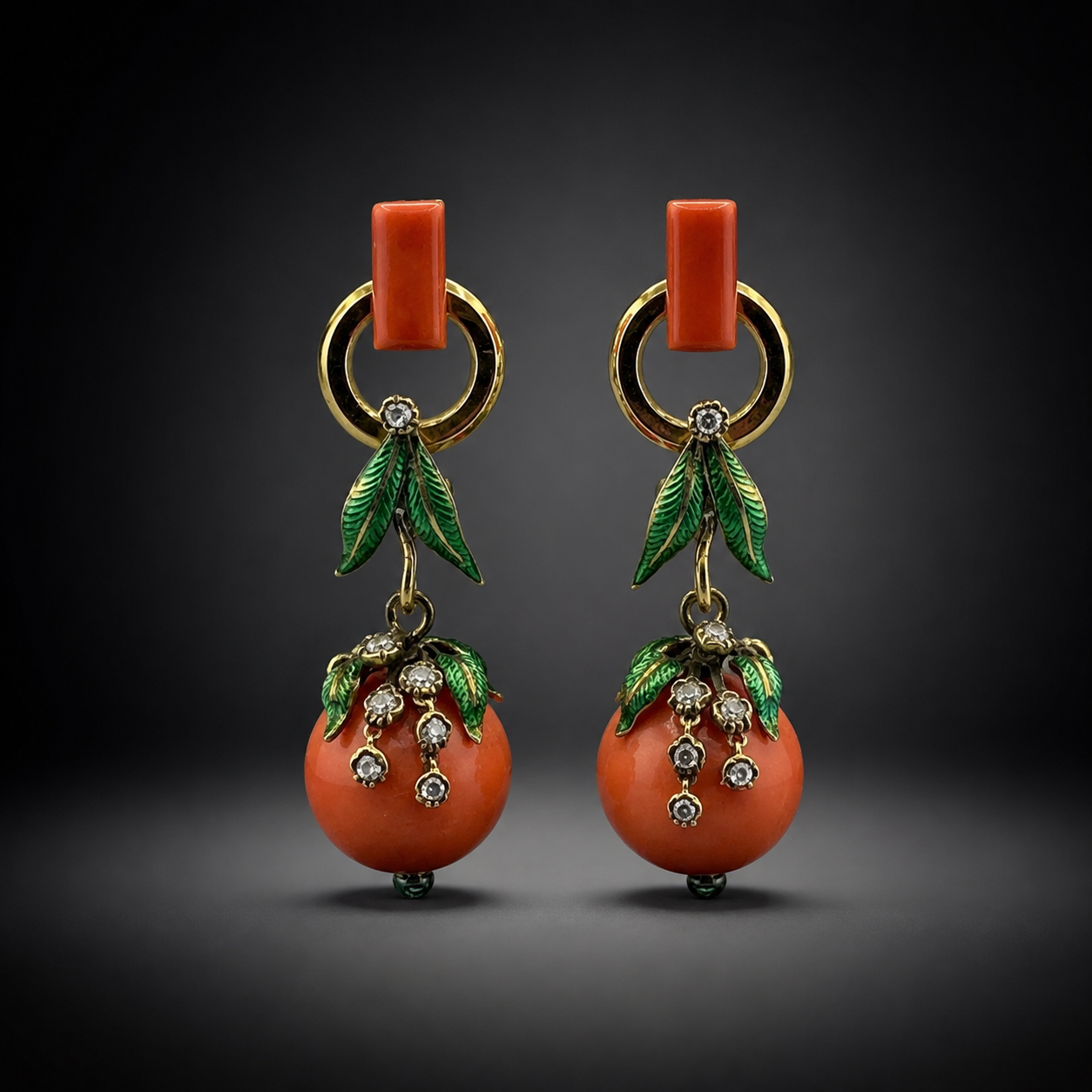Paire de pendants d’oreilles vers 1880 – 1890, corail, diamants et émail. Travail français.-1